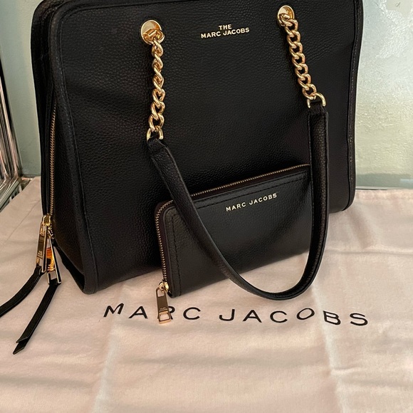 Stunning large chain tote & wallet set - Picture 2 of 14